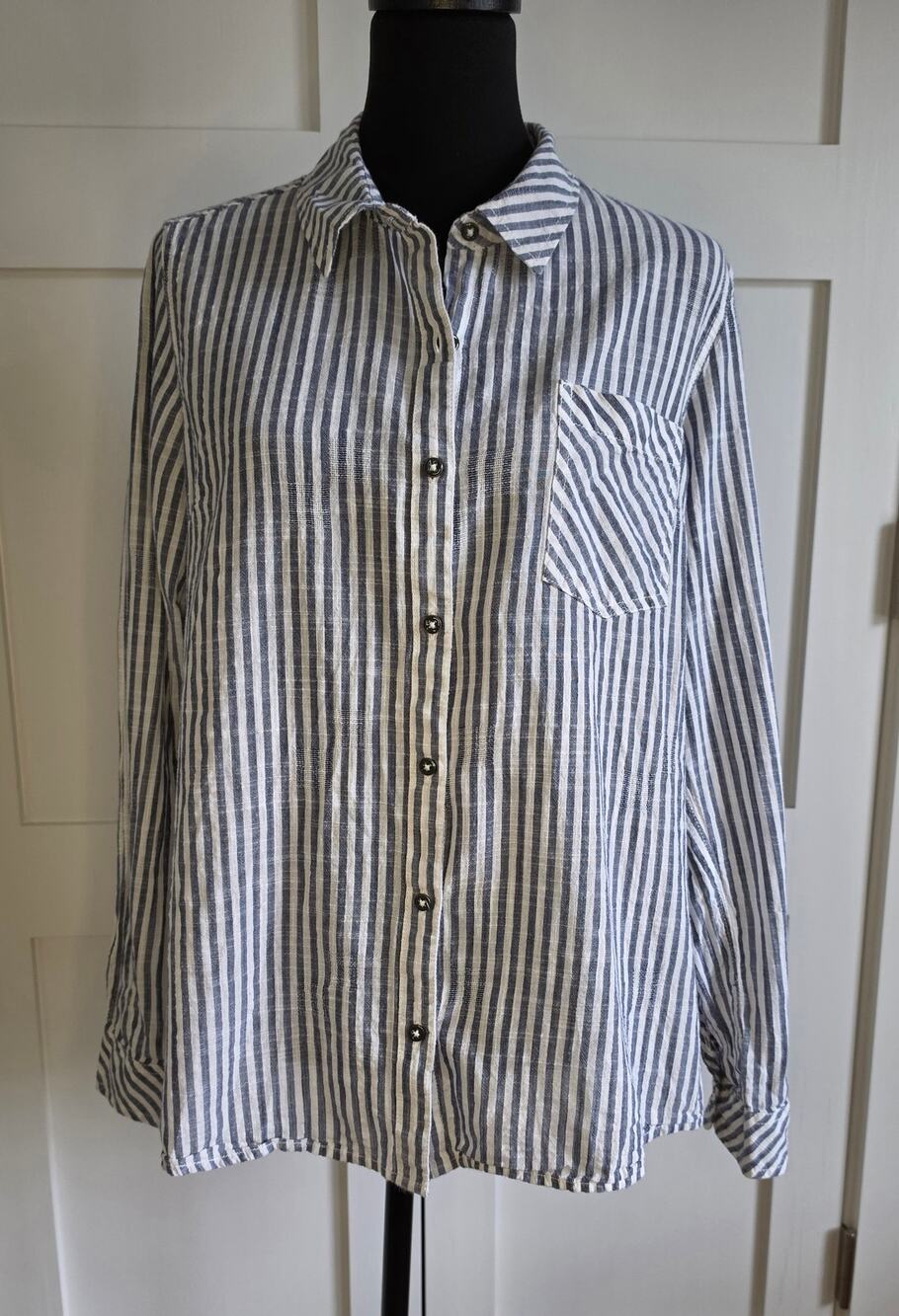 Natural Reflections Blue and White Striped Long Sleeve Shirt Womens Sz L